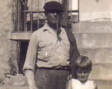 Jean Olivieri avec son petit fils <br/>Jean Marie Belloni